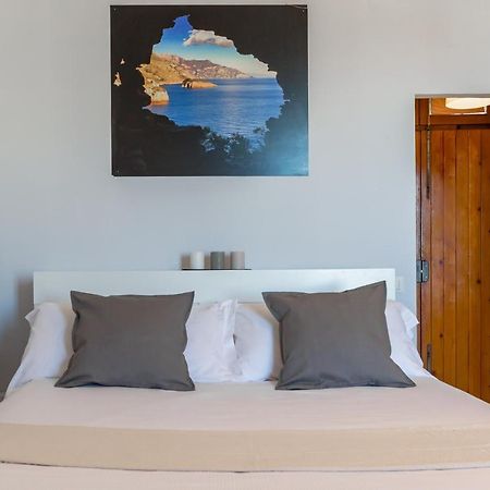 Seaview Apartment In Posillipo By Wonderful Italy Peschiera del Garda Exterior foto