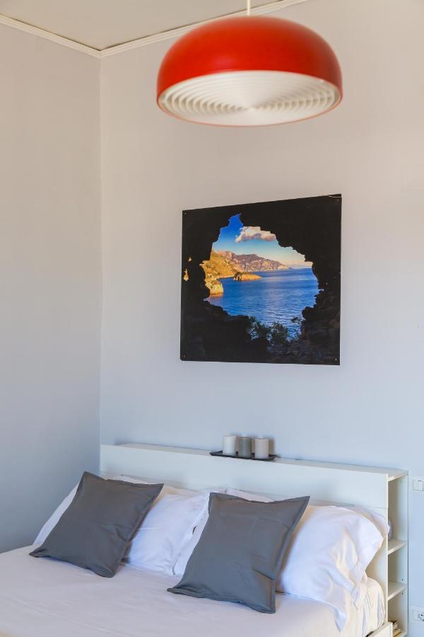 Seaview Apartment In Posillipo By Wonderful Italy Peschiera del Garda Exterior foto